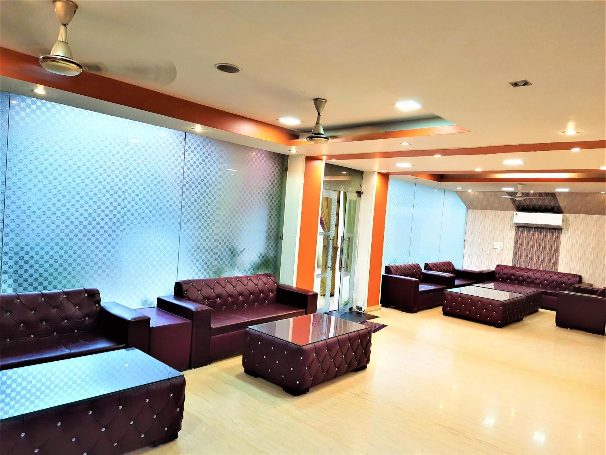 Hotel Sunshine Park -- Near Anand Vihar Terminal Ghaziabad Dış mekan fotoğraf