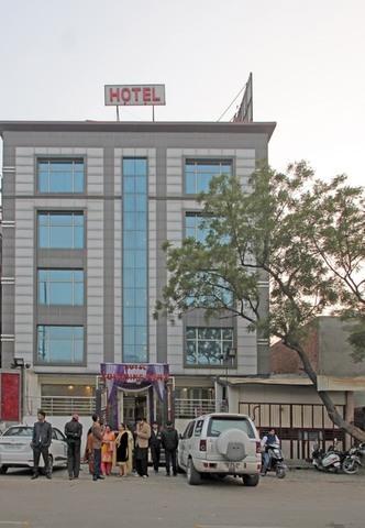 Hotel Sunshine Park -- Near Anand Vihar Terminal Ghaziabad Dış mekan fotoğraf